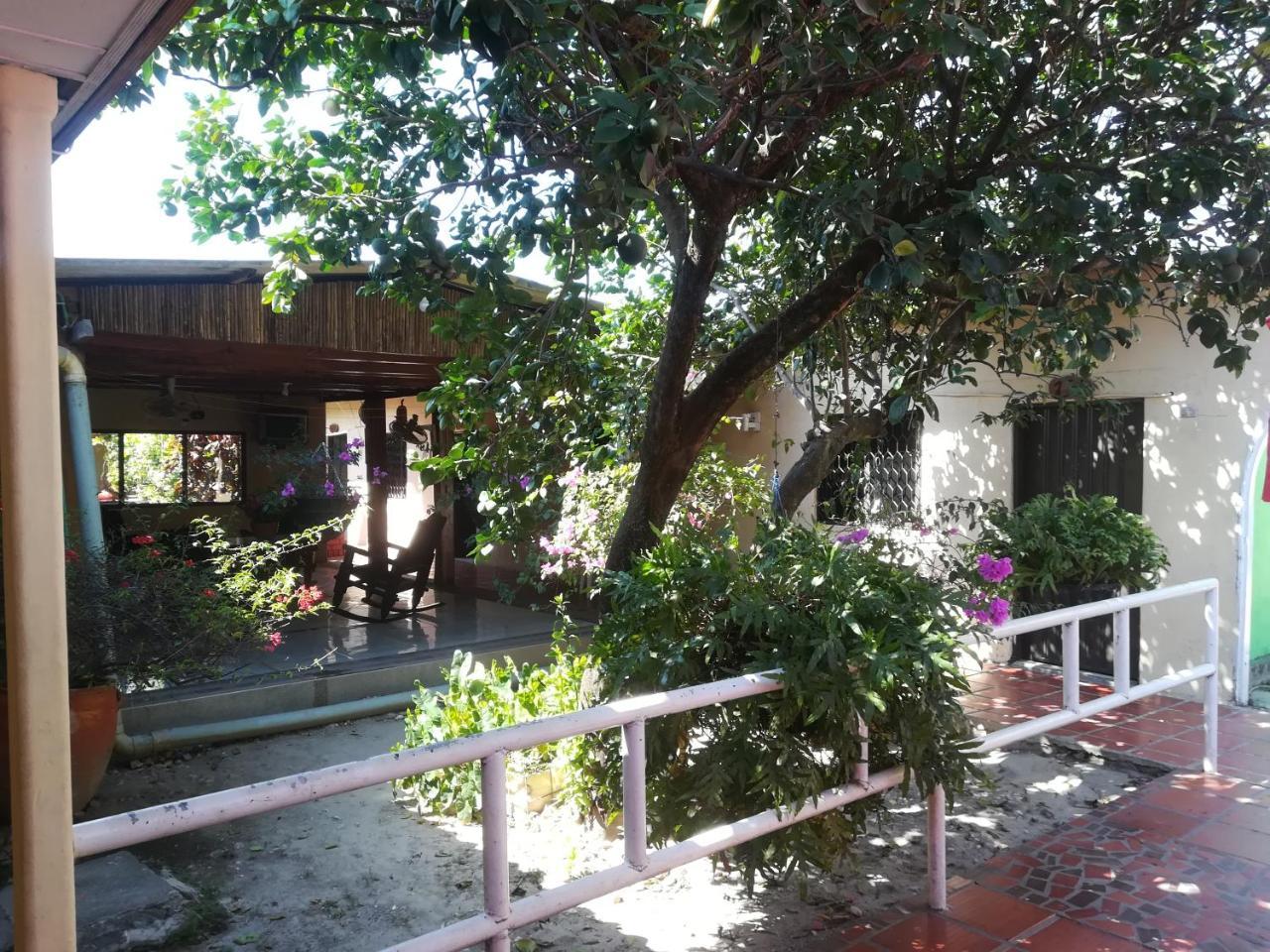 Hotel Sol Y Mar Curumani Exterior foto